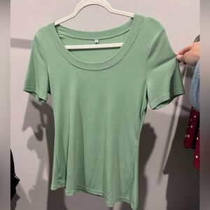 Short sleeve top